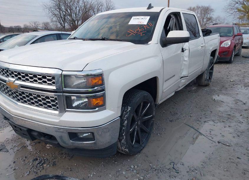 Photo 6 of 2015 Chevrolet Silverado 1500 1LT (VIN 3GCUKREC0FG363826)