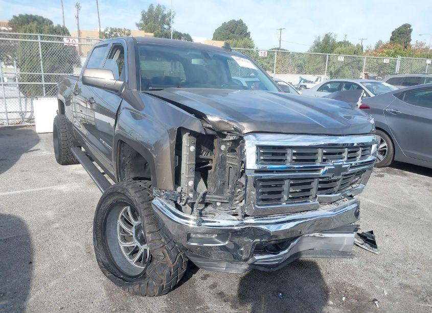 2015 Chevrolet Silverado 1500 2LT (VIN 3GCUKREC0FG404049) main photo