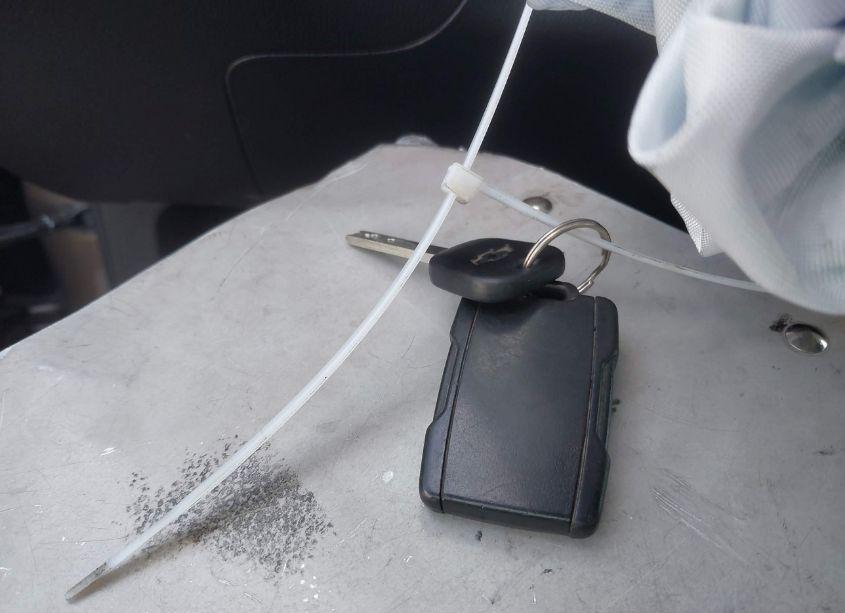 Photo 11 of 2015 Chevrolet Silverado 1500 2LT (VIN 3GCUKREC0FG404049)