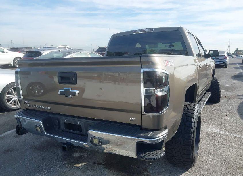 Photo 4 of 2015 Chevrolet Silverado 1500 2LT (VIN 3GCUKREC0FG404049)