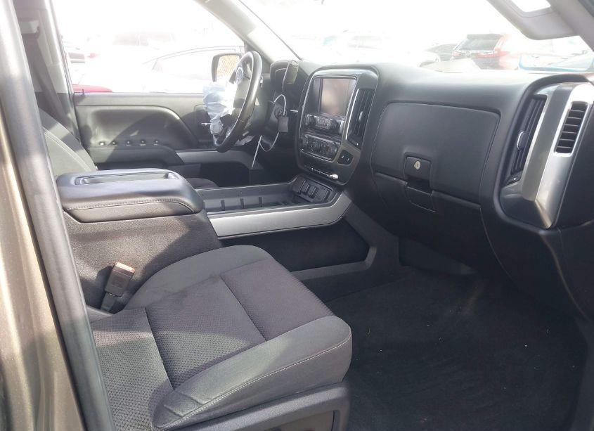 Photo 5 of 2015 Chevrolet Silverado 1500 2LT (VIN 3GCUKREC0FG404049)