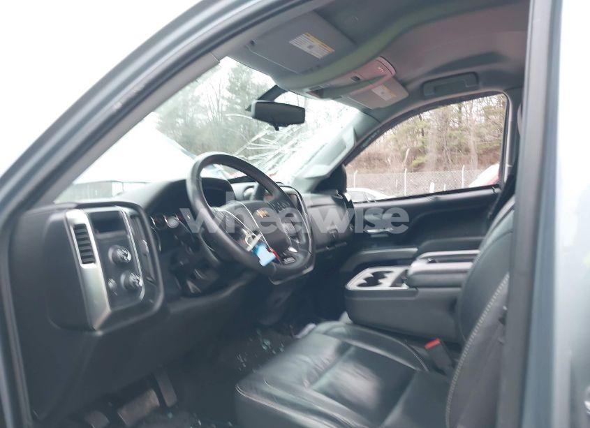 Photo 5 of 2015 Chevrolet Silverado 1500 1LT (VIN 3GCUKREC0FG487269)