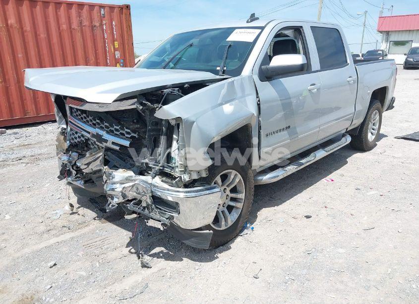 Photo 2 of 2015 Chevrolet Silverado 1500 1LT (VIN 3GCUKREC0FG537748)