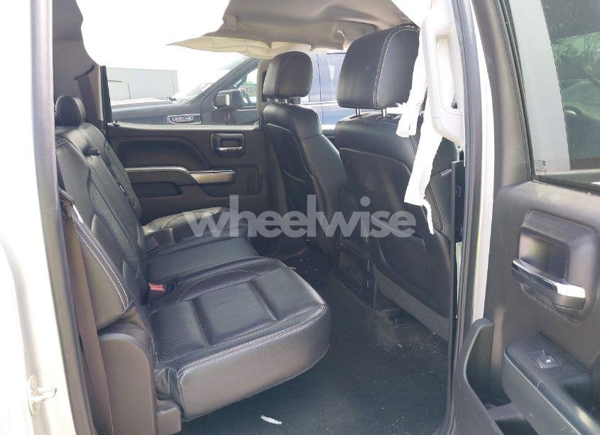 Photo 8 of 2015 Chevrolet Silverado 1500 1LT (VIN 3GCUKREC0FG537748)