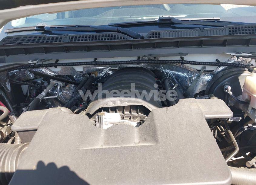 Photo 10 of 2016 Chevrolet Silverado 1500 2LT (VIN 3GCUKREC0GG103461)