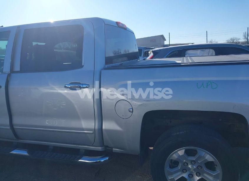 Photo 15 of 2016 Chevrolet Silverado 1500 2LT (VIN 3GCUKREC0GG111639)