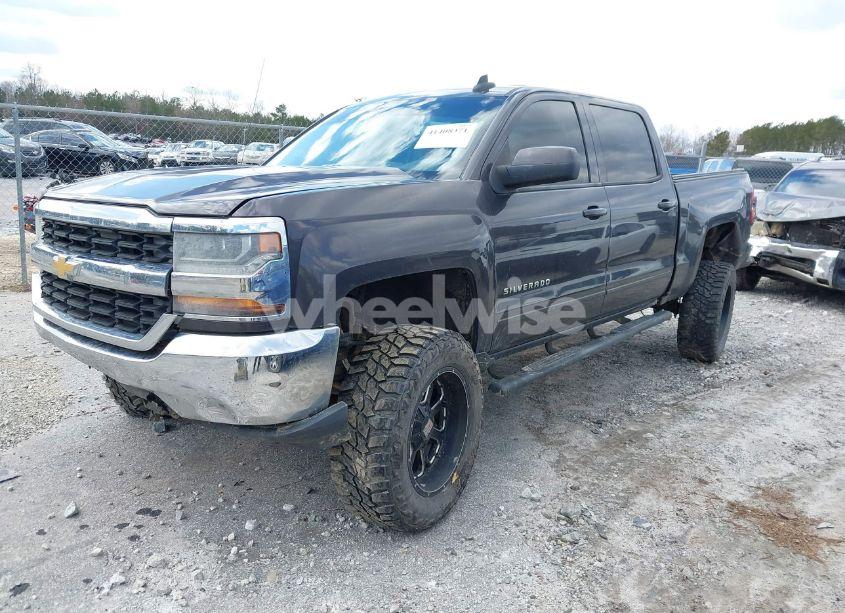 Photo 2 of 2016 Chevrolet Silverado 1500 1LT (VIN 3GCUKREC0GG127890)