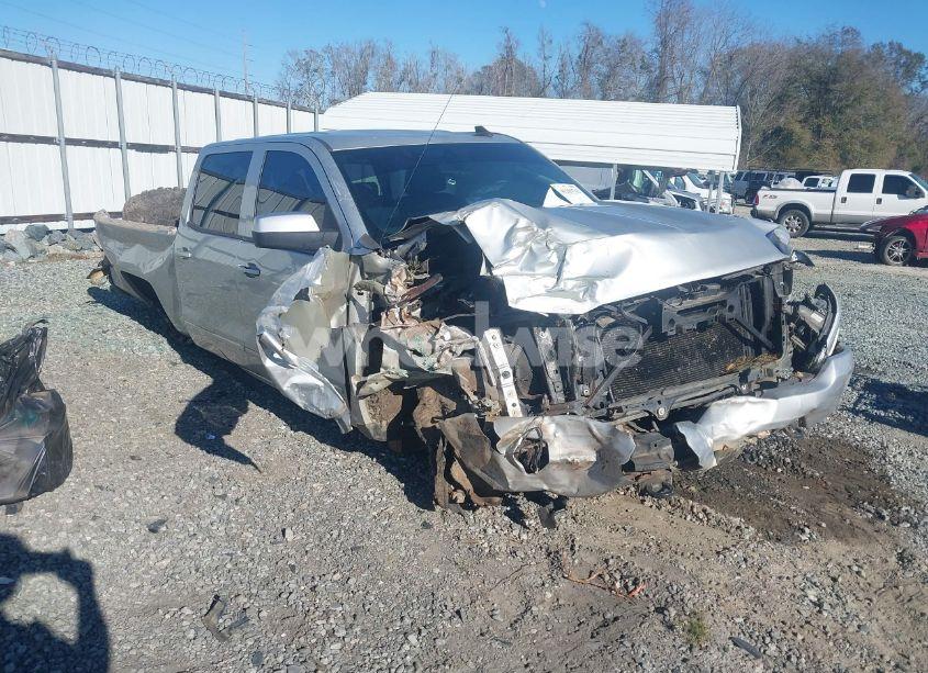 2016 Chevrolet Silverado 1500 2LT (VIN 3GCUKREC0GG131034) main photo