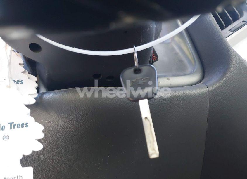 Photo 11 of 2016 Chevrolet Silverado 1500 2LT (VIN 3GCUKREC0GG131034)