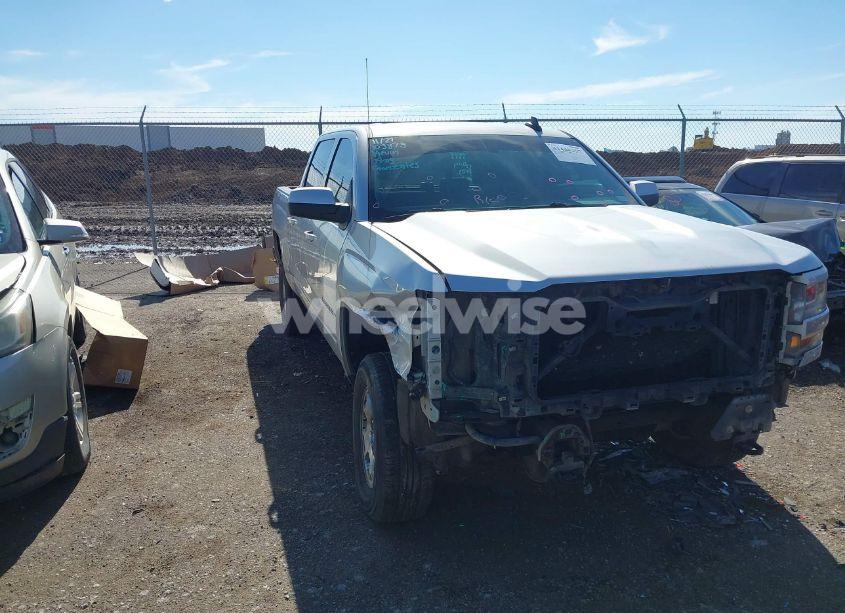 2016 Chevrolet Silverado 1500 2LT (VIN 3GCUKREC0GG150134) main photo
