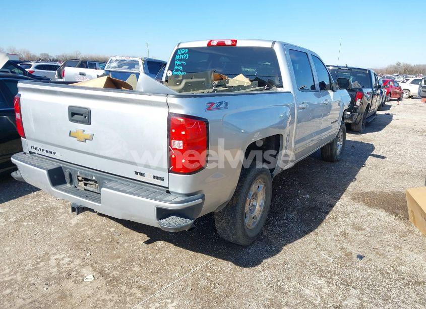 Photo 4 of 2016 Chevrolet Silverado 1500 2LT (VIN 3GCUKREC0GG150134)