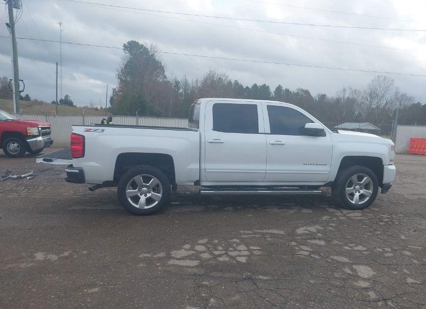 Photo 14 of 2016 Chevrolet Silverado 1500 2LT (VIN 3GCUKREC0GG177849)