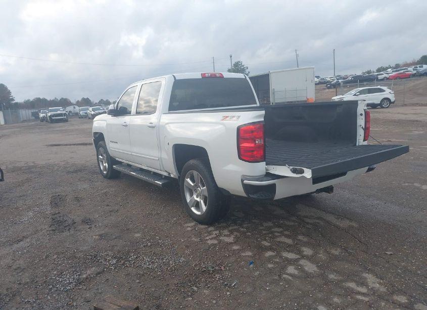 Photo 3 of 2016 Chevrolet Silverado 1500 2LT (VIN 3GCUKREC0GG177849)