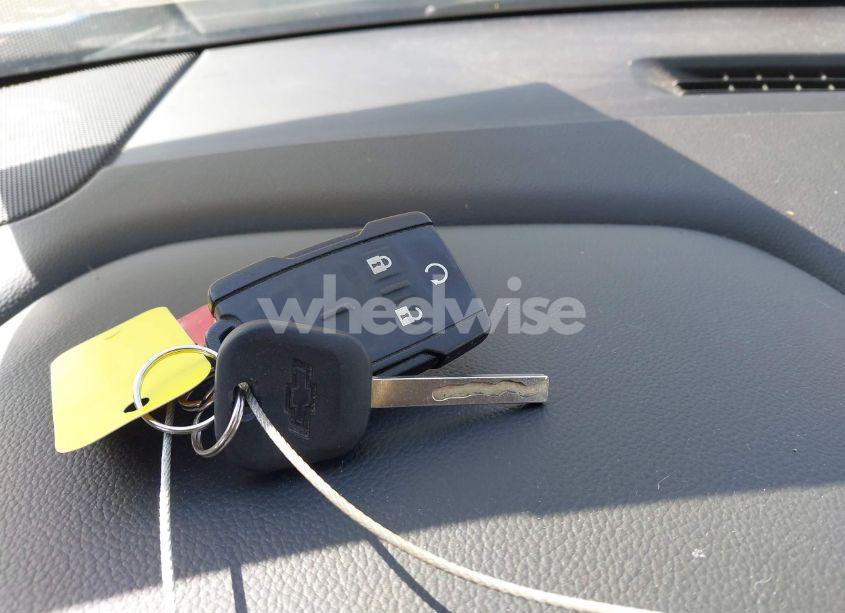 Photo 11 of 2016 Chevrolet Silverado 1500 2LT (VIN 3GCUKREC0GG201485)