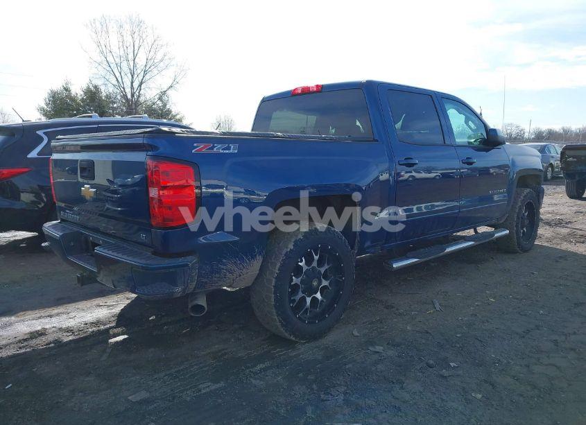 Photo 4 of 2016 Chevrolet Silverado 1500 2LT (VIN 3GCUKREC0GG201485)