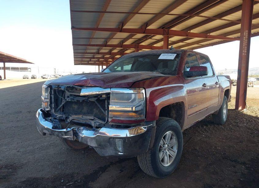 Photo 2 of 2016 Chevrolet Silverado 1500 1LT (VIN 3GCUKREC0GG221980)