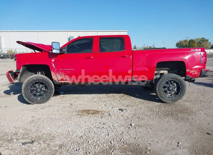 Photo 14 of 2016 Chevrolet Silverado 1500 2LT (VIN 3GCUKREC0GG275201)