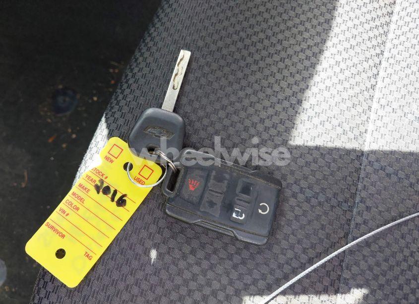 Photo 11 of 2016 Chevrolet Silverado 1500 1LT (VIN 3GCUKREC0GG307824)