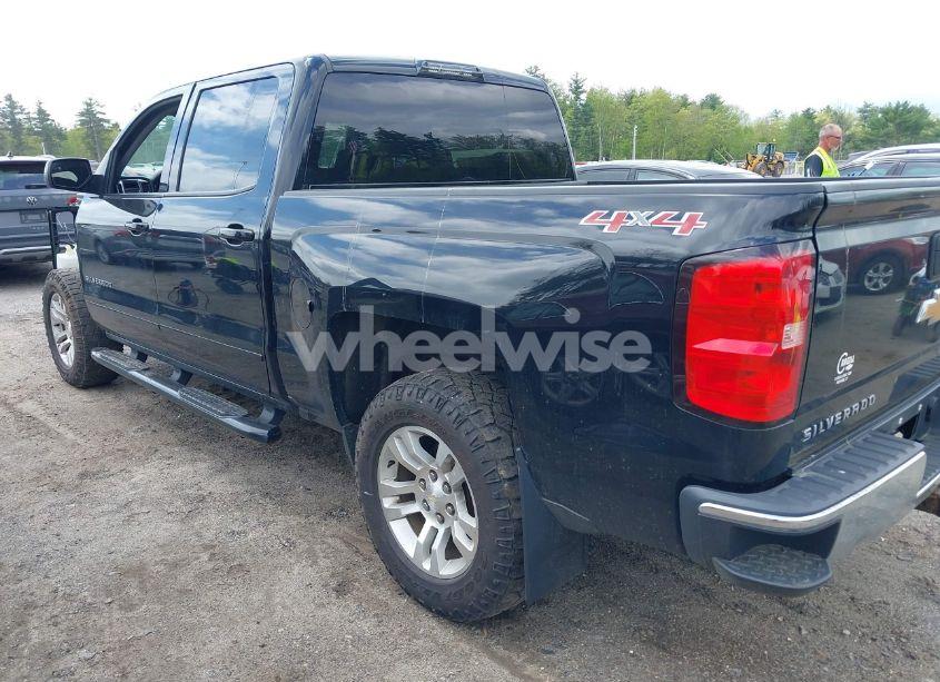 Photo 3 of 2016 Chevrolet Silverado 1500 1LT (VIN 3GCUKREC0GG307824)