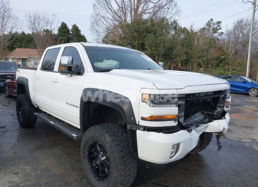 2016 Chevrolet Silverado 1500 2LT (VIN 3GCUKREC0GG312117) main photo