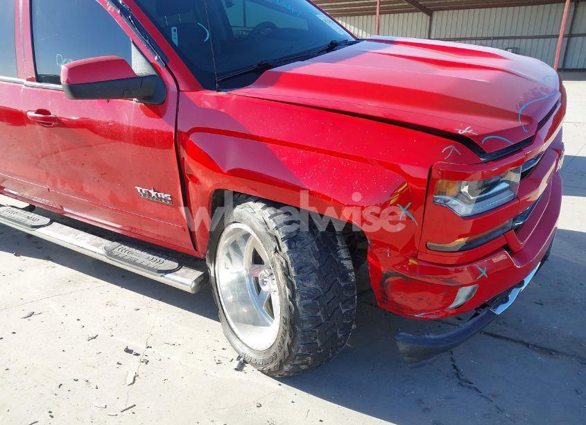 Photo 6 of 2016 Chevrolet Silverado 1500 2LT (VIN 3GCUKREC0GG358644)