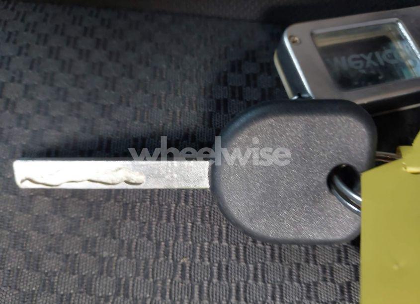 Photo 11 of 2017 Chevrolet Silverado 1500 2LT (VIN 3GCUKREC0HG107060)