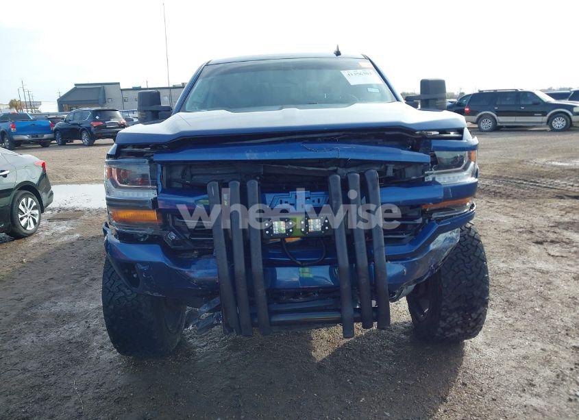 Photo 12 of 2017 Chevrolet Silverado 1500 2LT (VIN 3GCUKREC0HG107060)