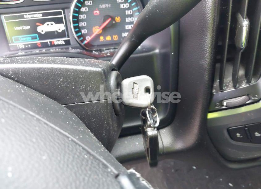 Photo 11 of 2017 Chevrolet Silverado 1500 2LT (VIN 3GCUKREC0HG146568)