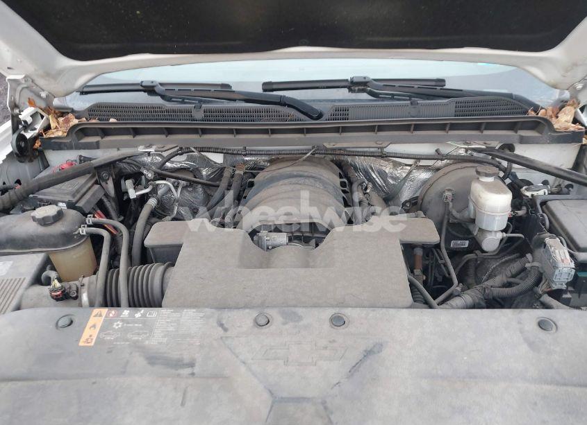 Photo 10 of 2017 Chevrolet Silverado 1500 2LT (VIN 3GCUKREC0HG167744)