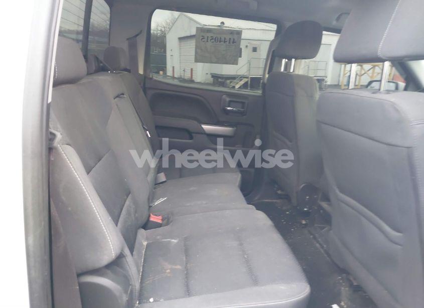 Photo 8 of 2017 Chevrolet Silverado 1500 2LT (VIN 3GCUKREC0HG167744)