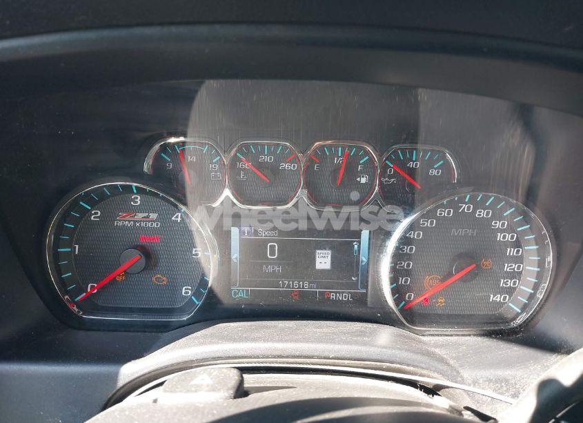 Photo 7 of 2017 Chevrolet Silverado 1500 2LT (VIN 3GCUKREC0HG210396)