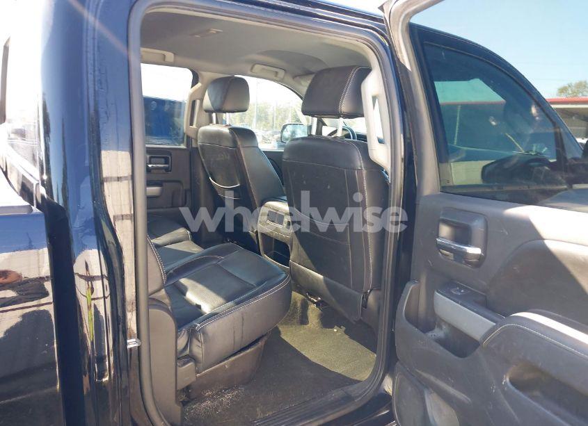 Photo 8 of 2017 Chevrolet Silverado 1500 2LT (VIN 3GCUKREC0HG210396)