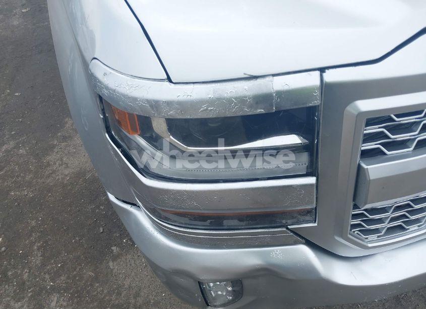 Photo 6 of 2017 Chevrolet Silverado 1500 1LT (VIN 3GCUKREC0HG295949)