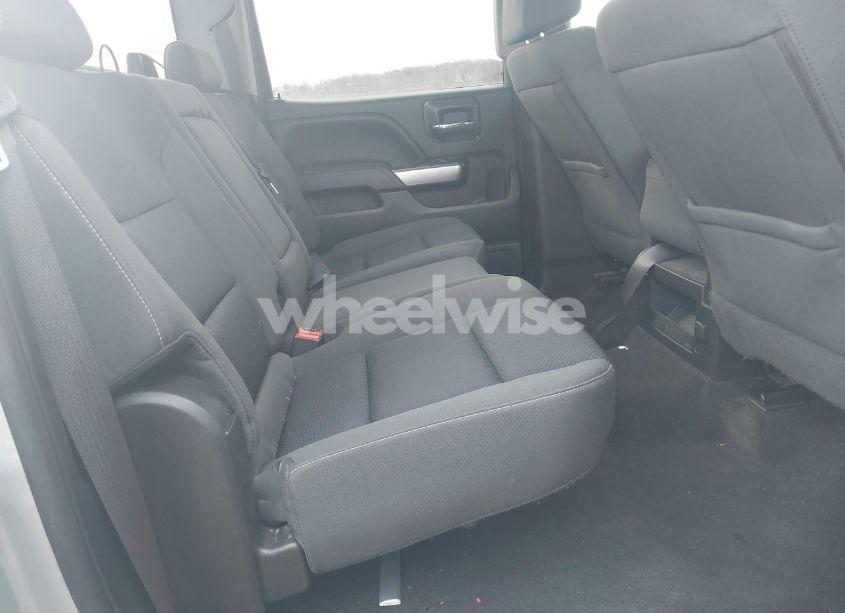 Photo 8 of 2017 Chevrolet Silverado 1500 1LT (VIN 3GCUKREC0HG295949)