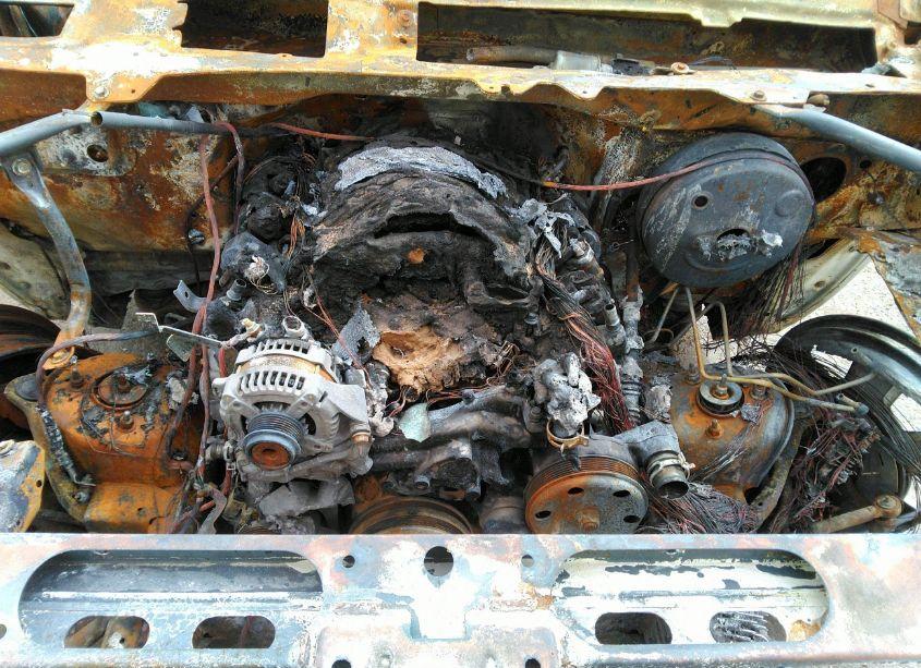 Photo 10 of 2017 Chevrolet Silverado 1500 2LT (VIN 3GCUKREC0HG306478)