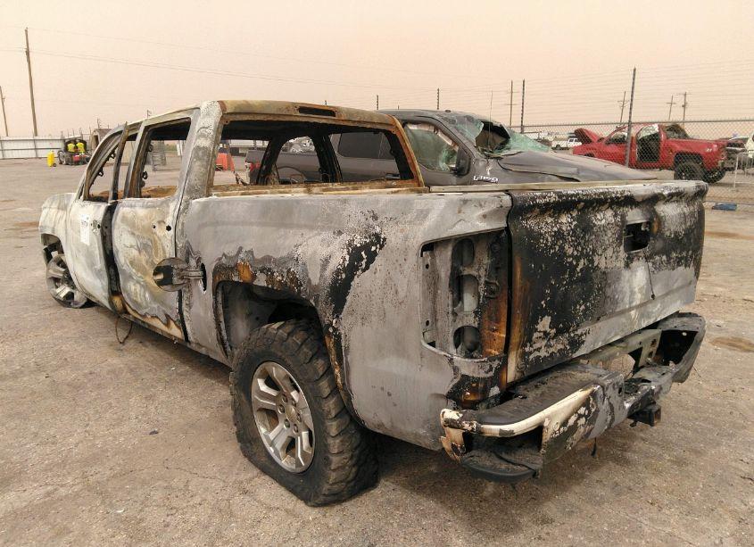 Photo 3 of 2017 Chevrolet Silverado 1500 2LT (VIN 3GCUKREC0HG306478)