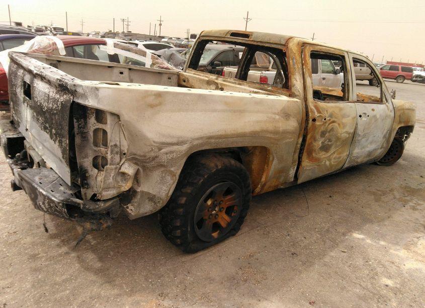 Photo 4 of 2017 Chevrolet Silverado 1500 2LT (VIN 3GCUKREC0HG306478)