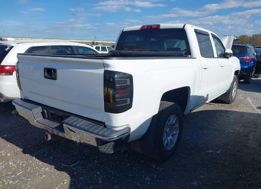 Photo 4 of 2017 Chevrolet Silverado 1500 1LT (VIN 3GCUKREC0HG352845)