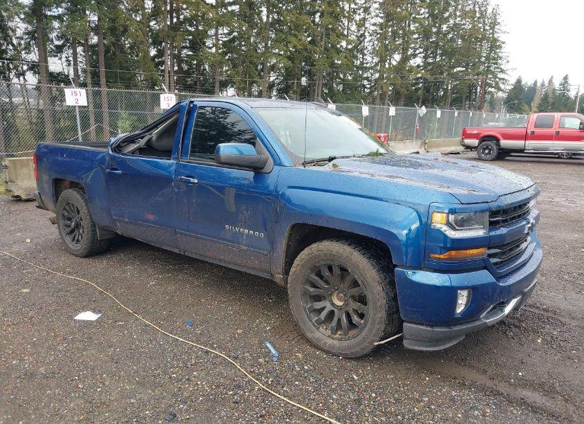 2017 Chevrolet Silverado 1500 2LT (VIN 3GCUKREC0HG393282) main photo