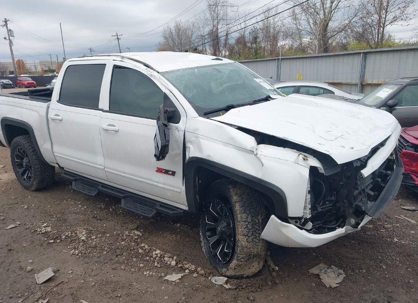 Photo 6 of 2017 Chevrolet Silverado 1500 2LT (VIN 3GCUKREC0HG475092)