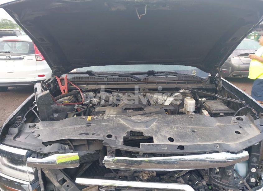 Photo 10 of 2017 Chevrolet Silverado 1500 1LT (VIN 3GCUKREC0HG507703)