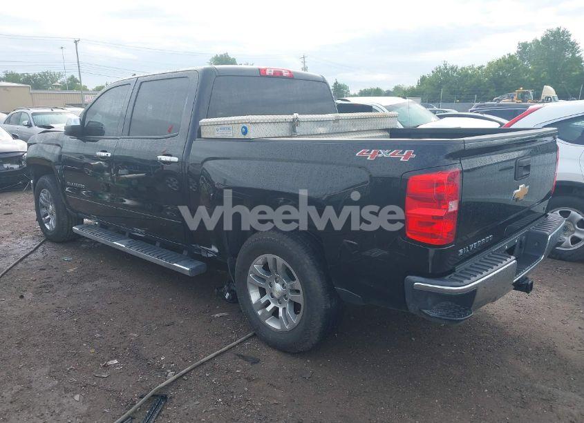 Photo 3 of 2017 Chevrolet Silverado 1500 1LT (VIN 3GCUKREC0HG507703)