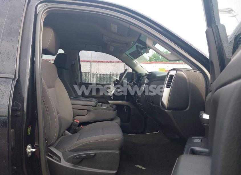 Photo 5 of 2017 Chevrolet Silverado 1500 1LT (VIN 3GCUKREC0HG507703)