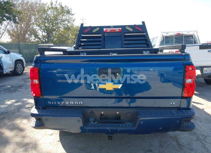 Photo 16 of 2018 Chevrolet Silverado 1500 1LT/2LT (VIN 3GCUKREC0JG149430)