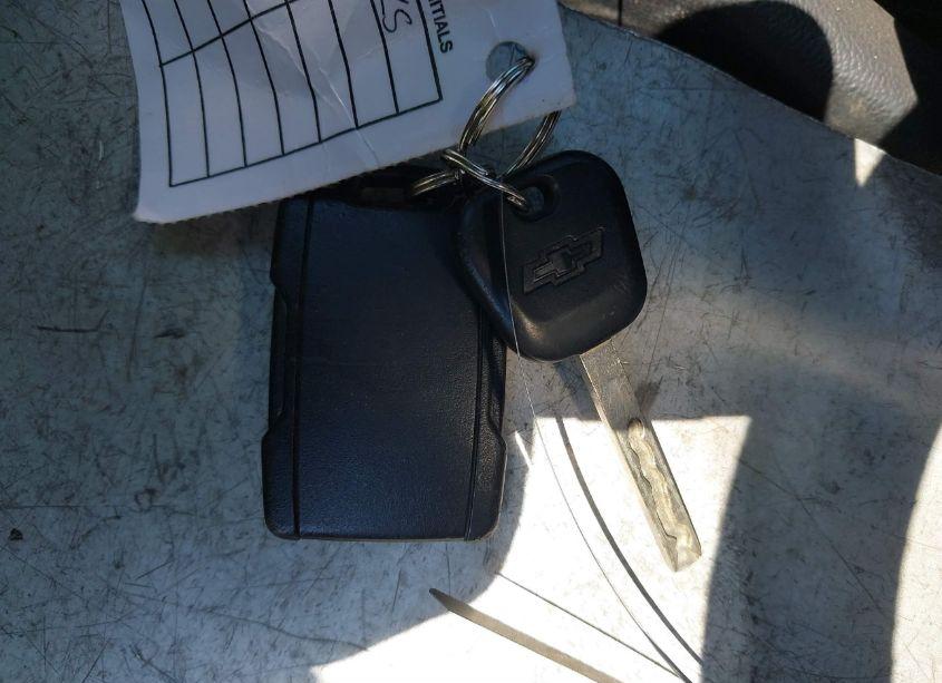 Photo 11 of 2018 Chevrolet Silverado 1500 2LT (VIN 3GCUKREC0JG197218)