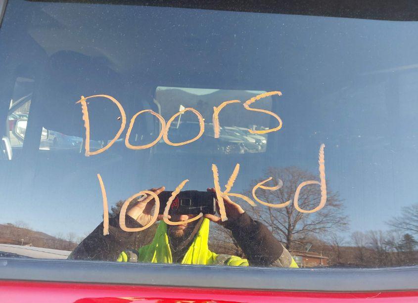 Photo 19 of 2018 Chevrolet Silverado 1500 (VIN 3GCUKREC0JG215054)