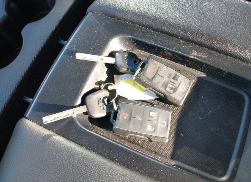 Photo 11 of 2018 Chevrolet Silverado 1500 1LT (VIN 3GCUKREC0JG301478)