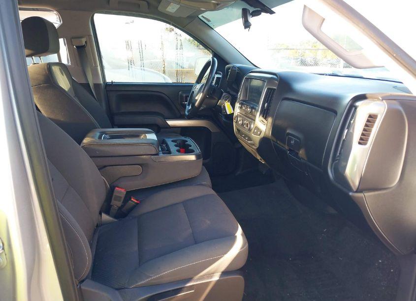 Photo 5 of 2018 Chevrolet Silverado 1500 1LT (VIN 3GCUKREC0JG301478)