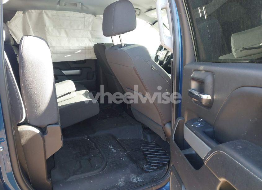 Photo 8 of 2018 Chevrolet Silverado 1500 2LT (VIN 3GCUKREC0JG397953)