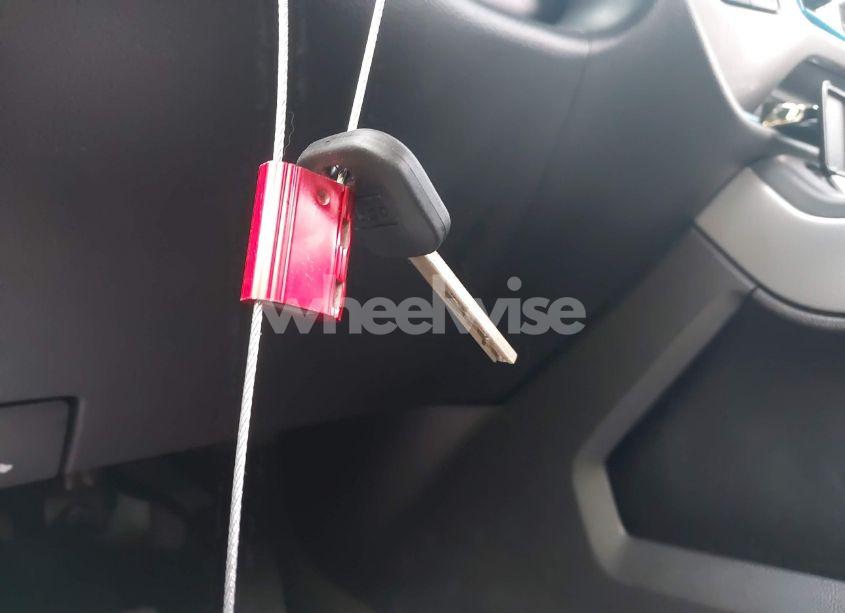 Photo 11 of 2018 Chevrolet Silverado 1500 2LT (VIN 3GCUKREC0JG517055)